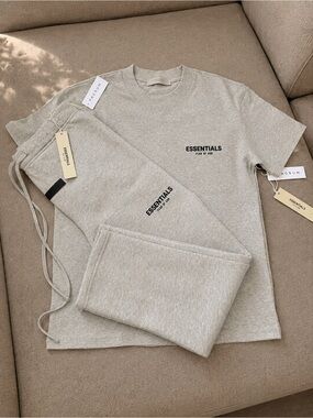 ESSENTIALS LIGHT GREY Two-Piece Tee & Jogger Set